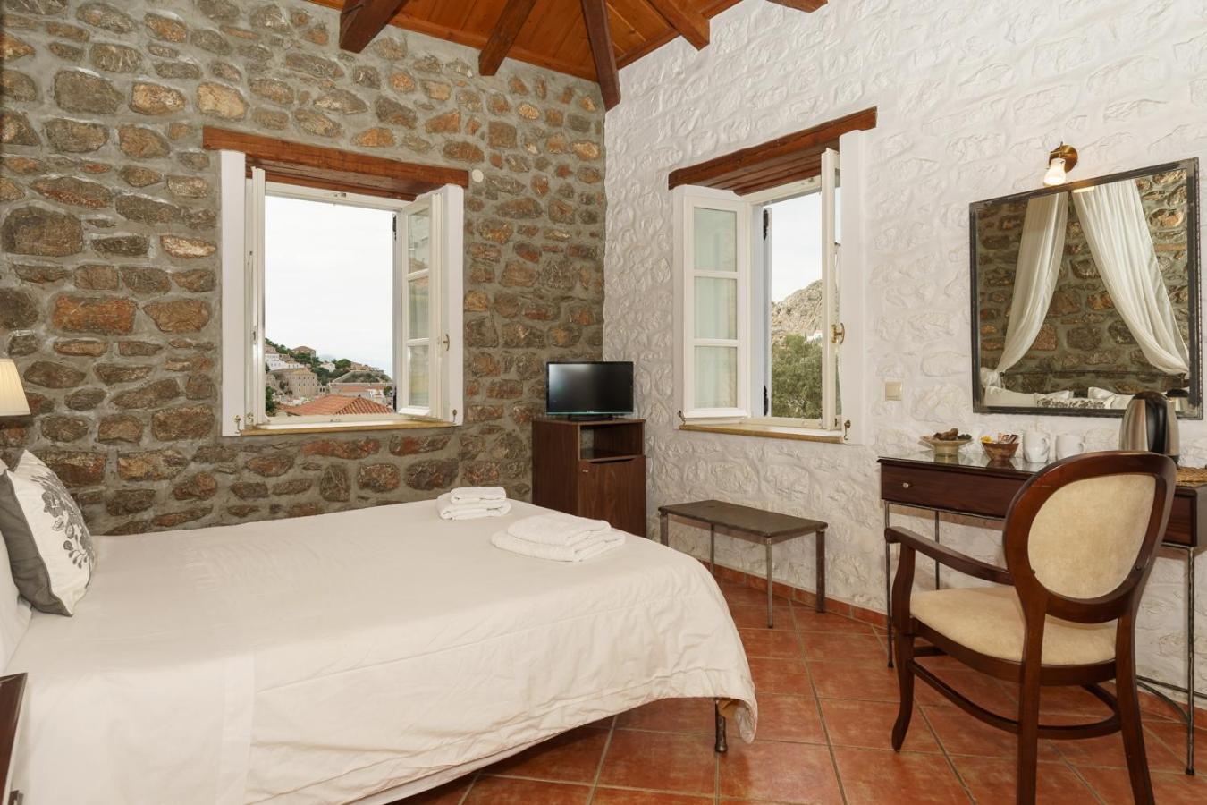 Nereids Guesthouse Hydra  Luaran gambar