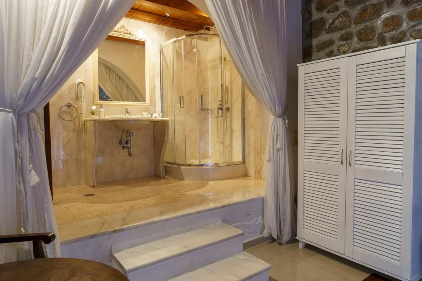 Nereids Guesthouse Hydra  Luaran gambar