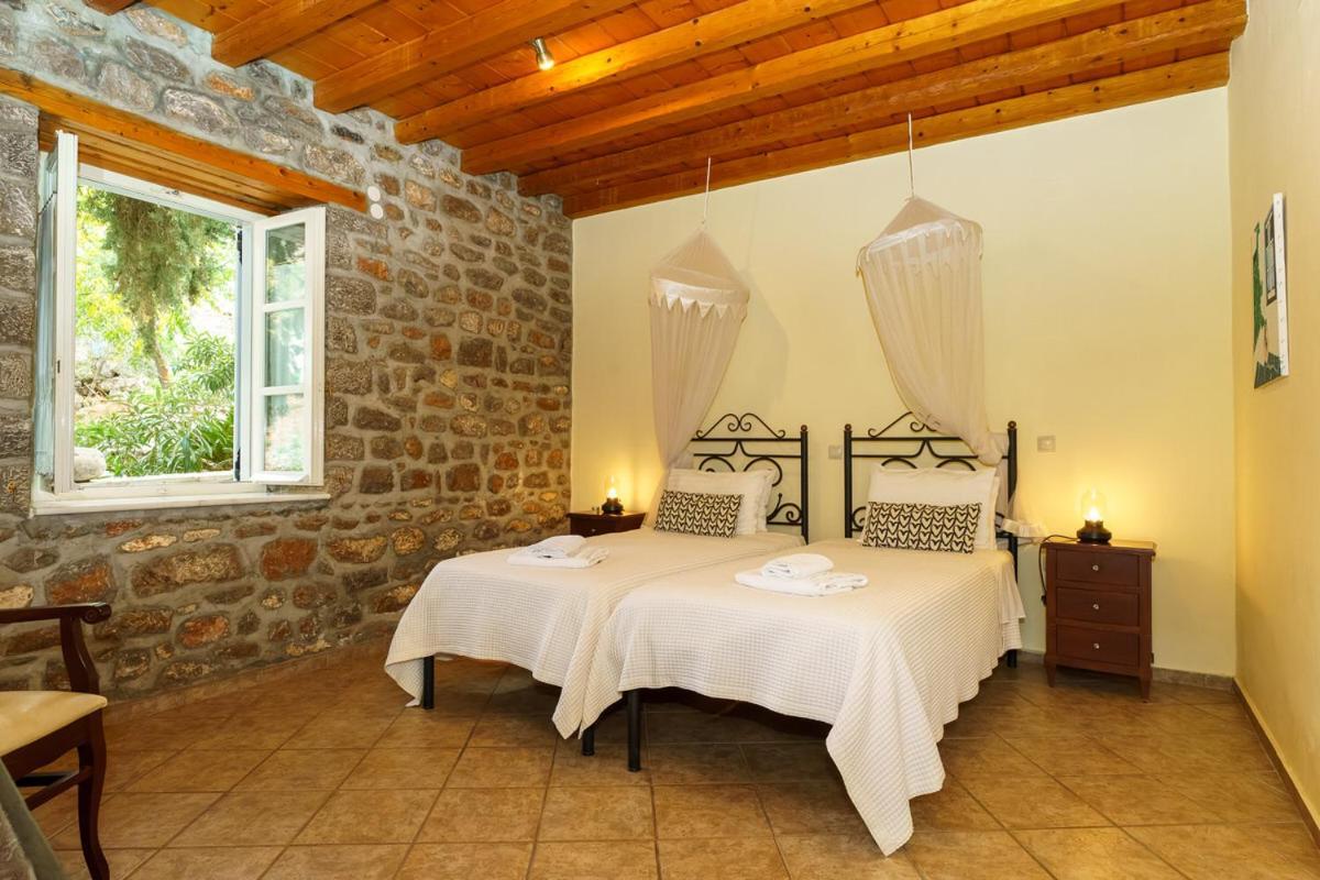 Nereids Guesthouse Hydra  Luaran gambar