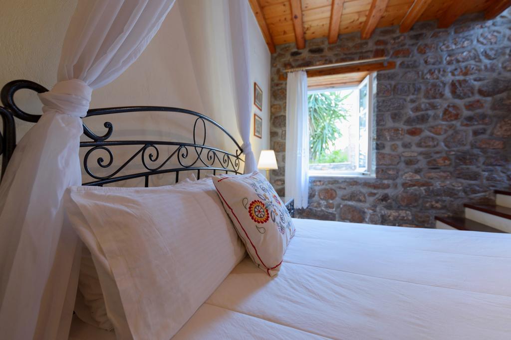Nereids Guesthouse Hydra  Luaran gambar